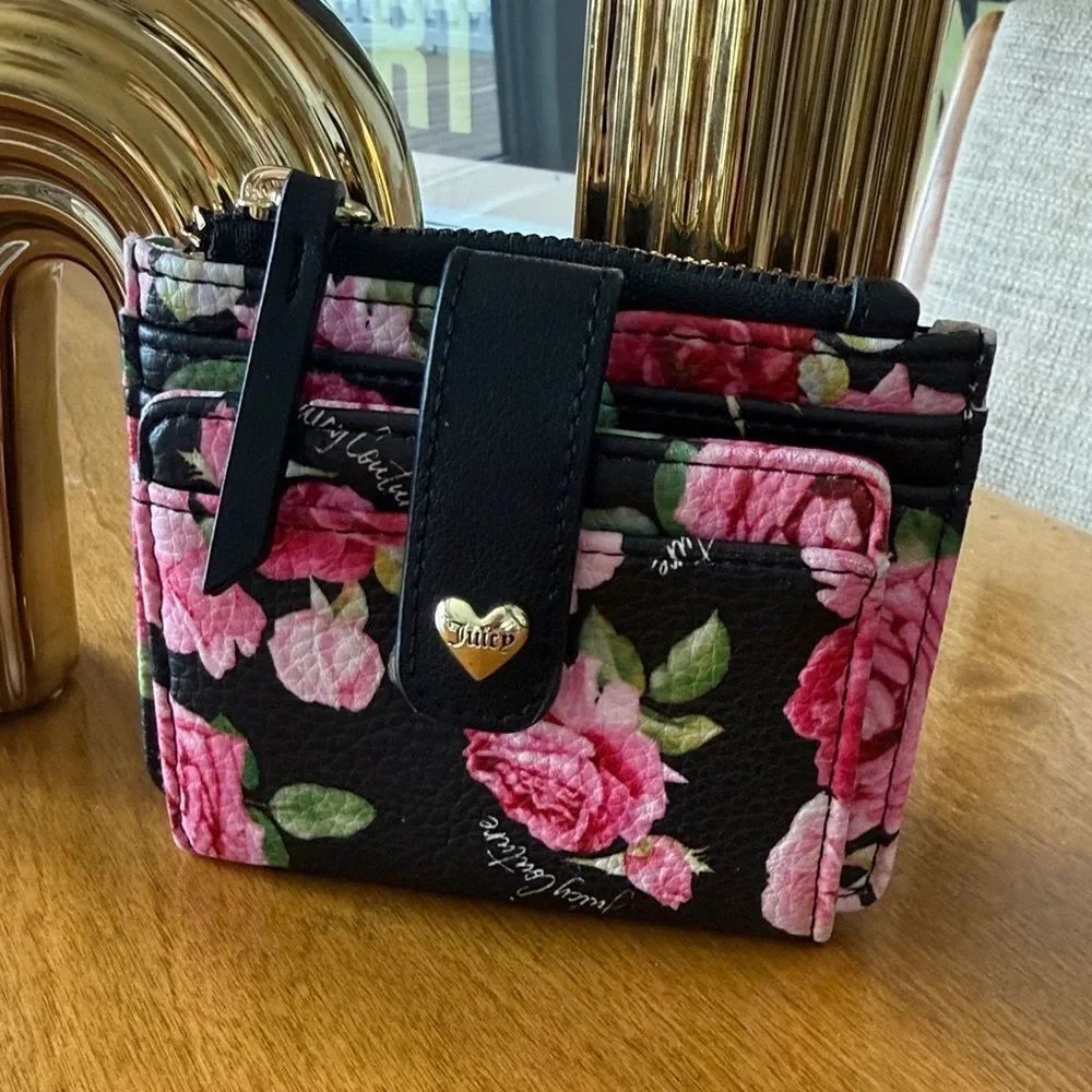 NWOT Juicy Couture slim card wallet